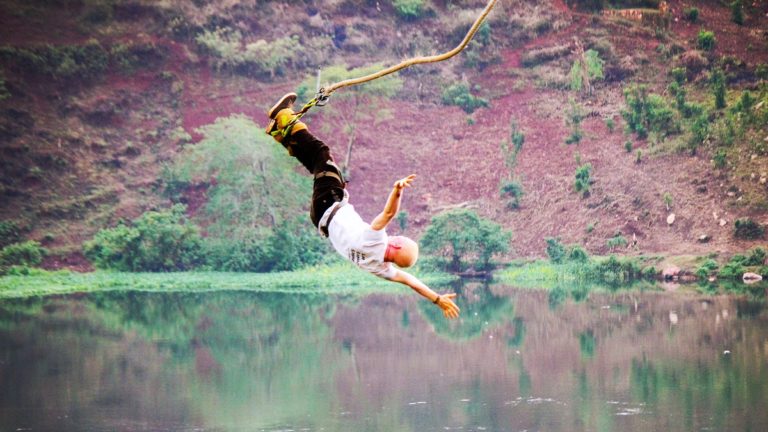 VALENTINE’S DAY BUNGEE IN JINJA, UGANDA!