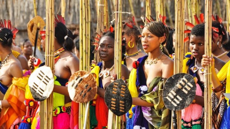 ESWATINI: A REVIEW OF THE AMAZING UMHLANGA 2019 REED DANCE SPECTACLE