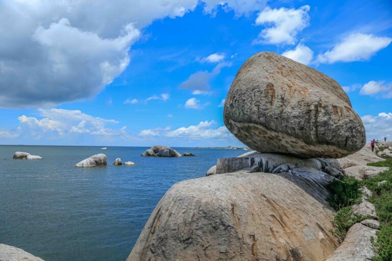 Dolwe Island: Uganda’s Secret Stone Temple and Its 9,000-Year-Old Whispers