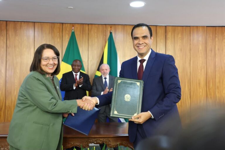 SA Minister of Tourism Hails LATAM’s Launch of Direct São Paulo-Cape Town Route