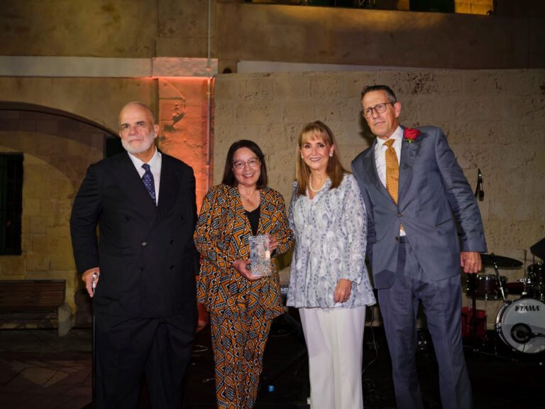 South Africa’s Tourism Minister Patricia de Lille Bags WTTC Global Champion Award