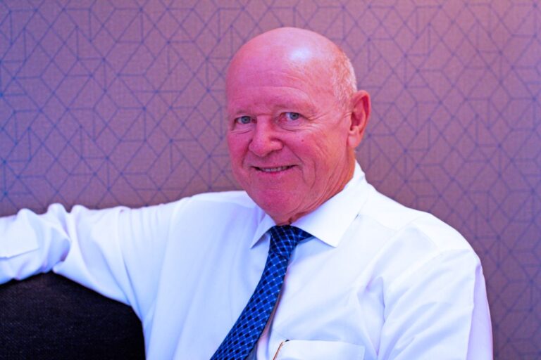 Ambassador Alain St. Ange Receives Top Honor at Hospitality Awards Africa